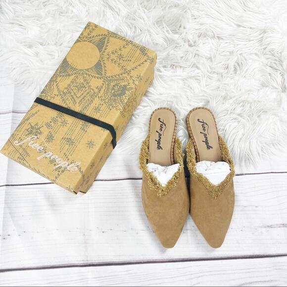 Free People Women's Leather Newport Flat with Fringe Detail in Tan Size 41‎ - Picture 2 of 8